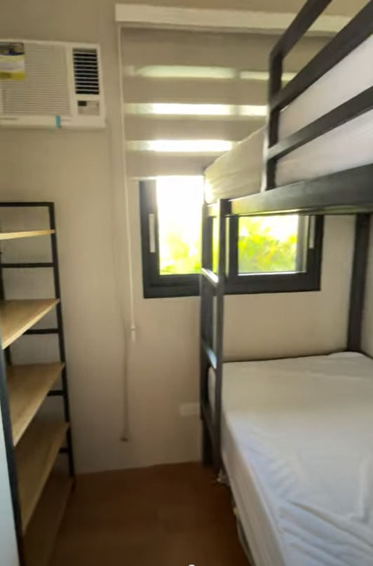 Pod Room compact bed setup