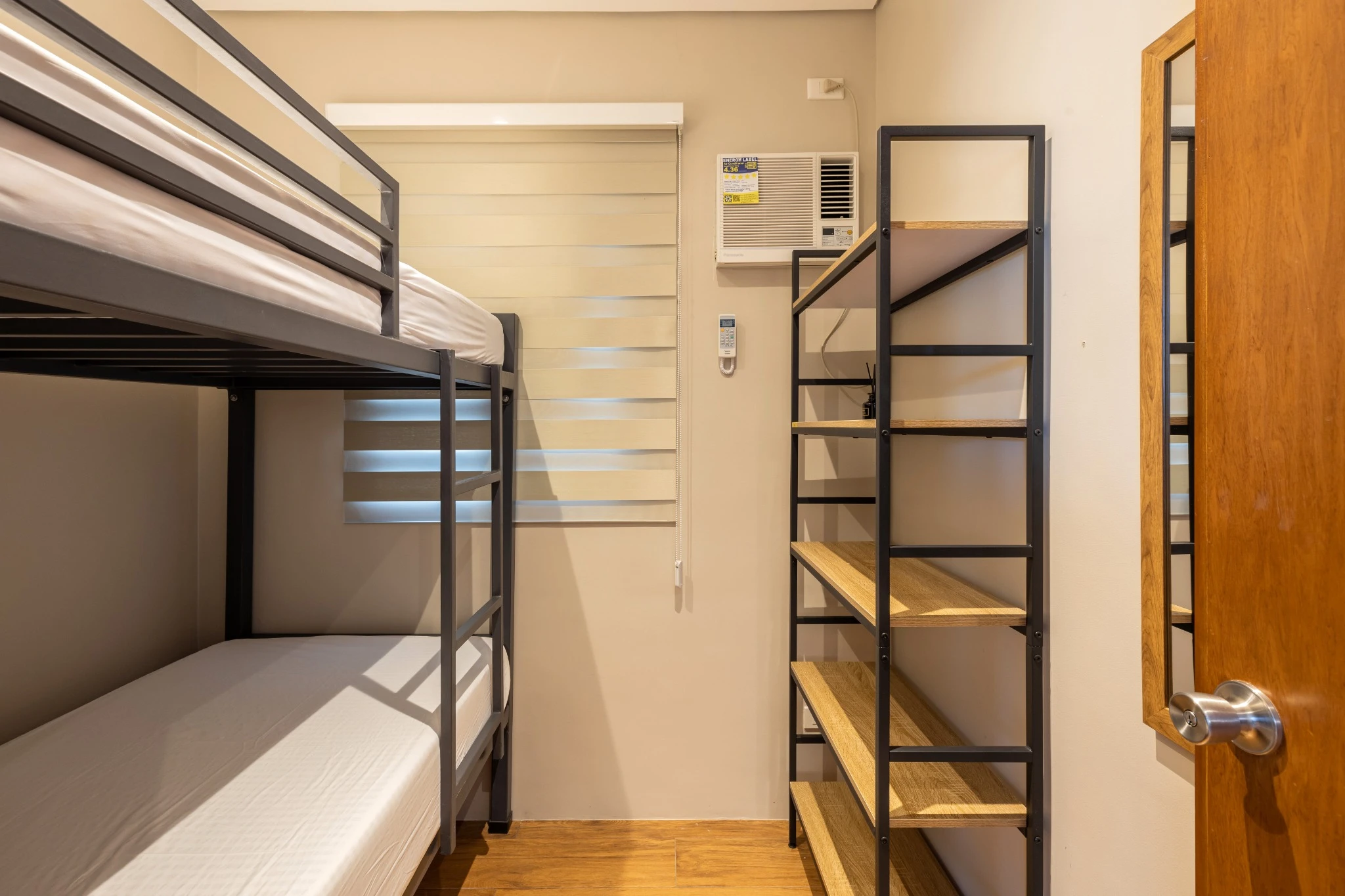 Pod room compact sleeping area