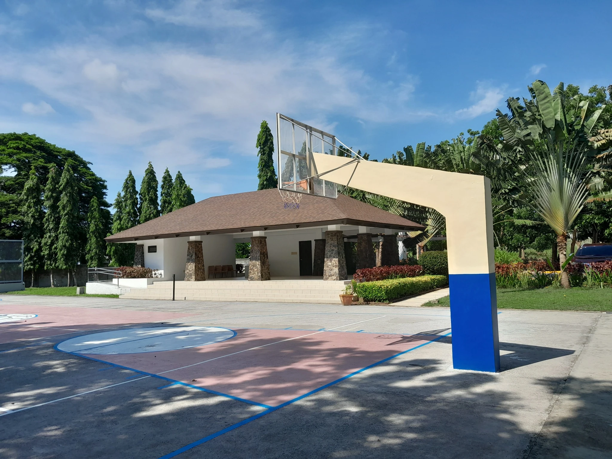 Full Basketball Court